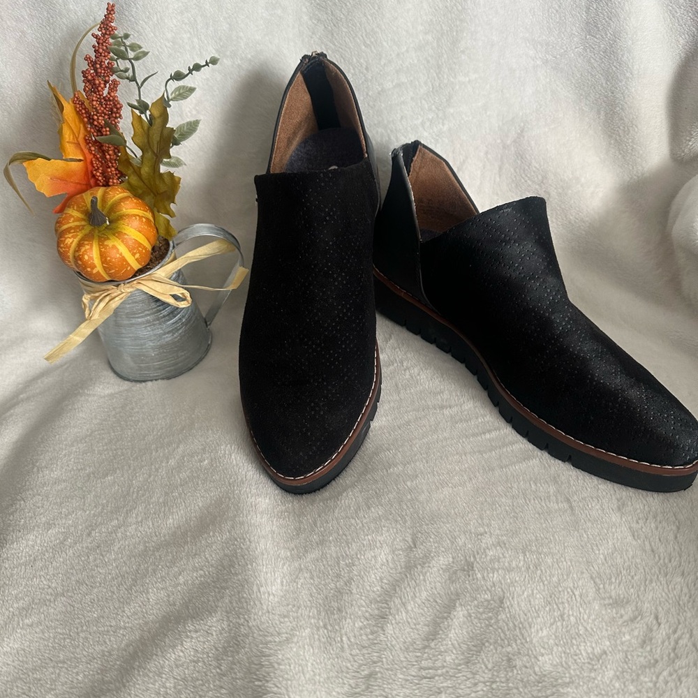 Dr. Scholl's Black Ankle Booties